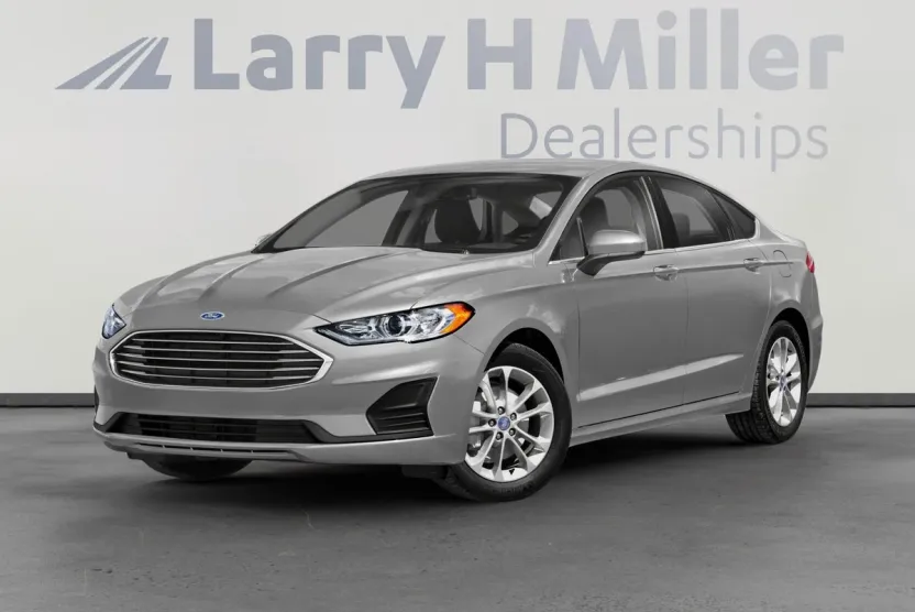 2019 Ford Fusion SEL photo 1