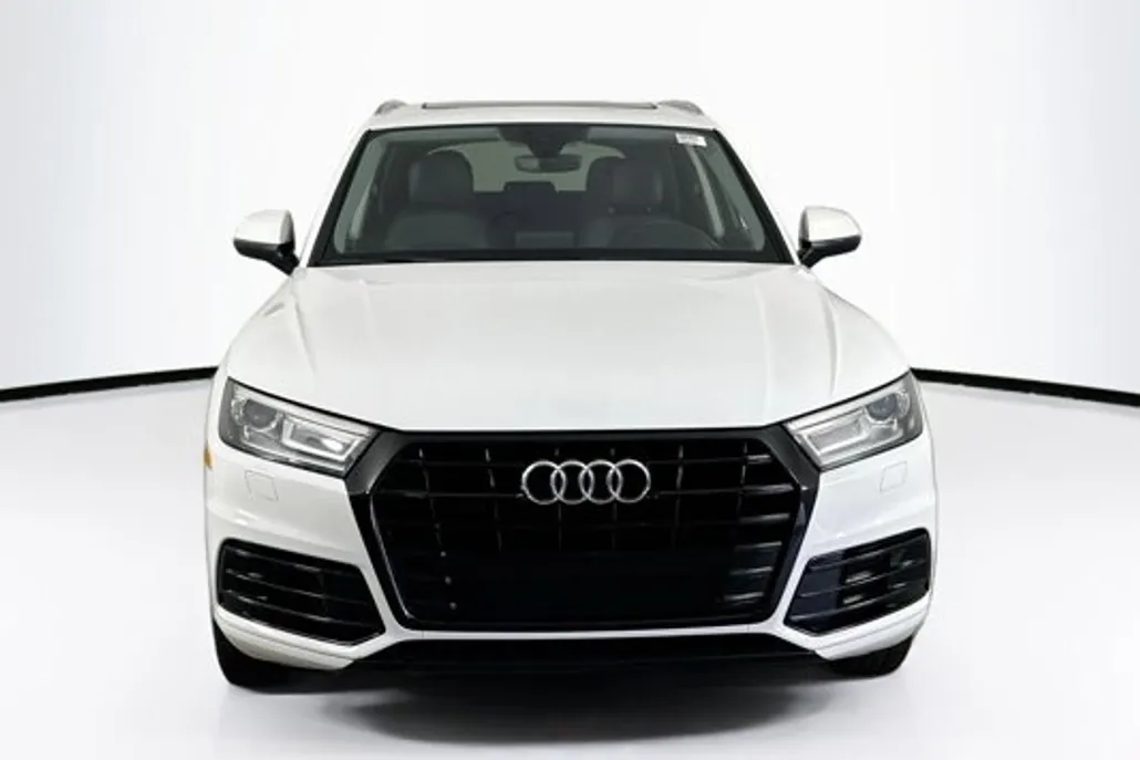 2018 Audi Q5 Premium photo 1