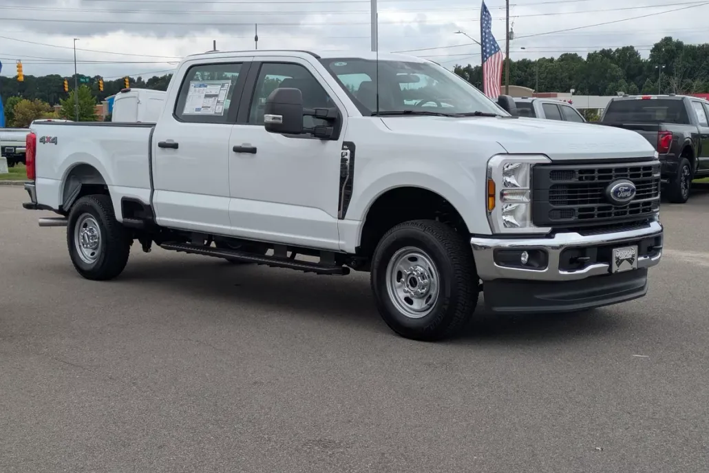 2025 Ford F-250 XL photo 1