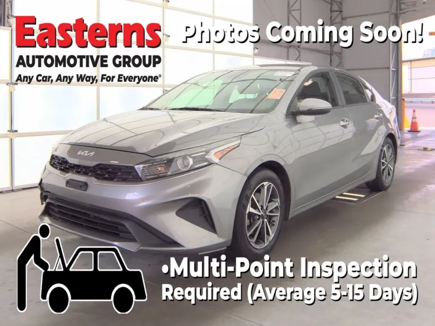 2022 Kia Forte LXS photo 1