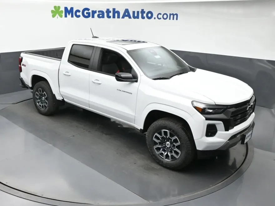 2026 Chevrolet Colorado Z71 photo 1