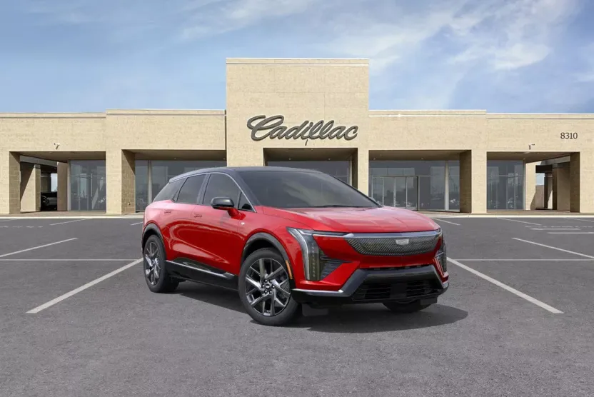 2025 Cadillac Optiq Luxury photo 1