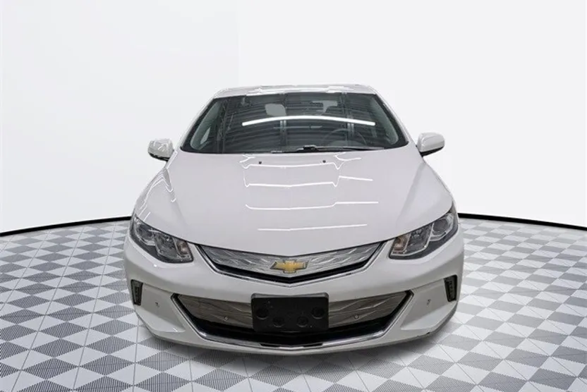 2017 Chevrolet Volt Premier photo 1