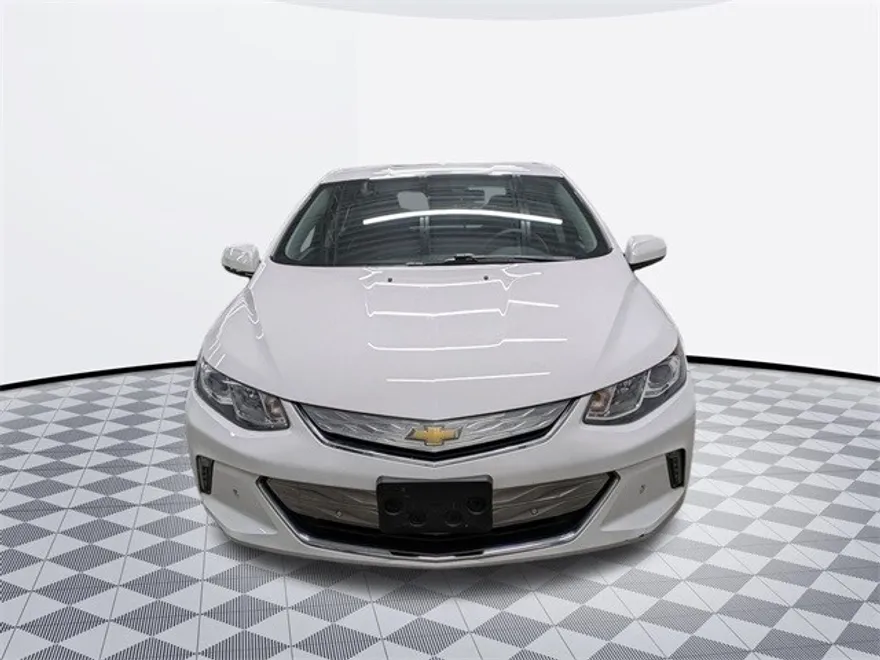2017 Chevrolet Volt Premier photo 1