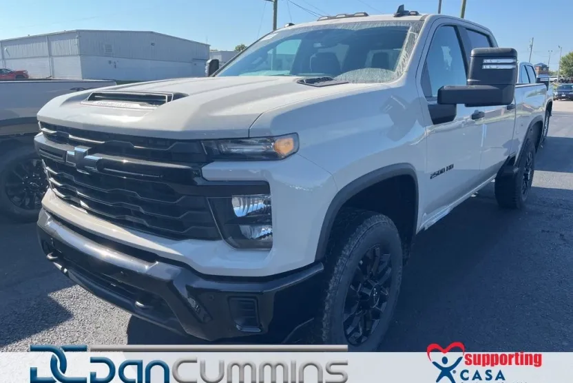 2026 Chevrolet Silverado 2500HD Custom photo 1