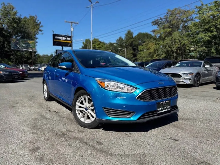 2016 Ford Focus SE photo 1