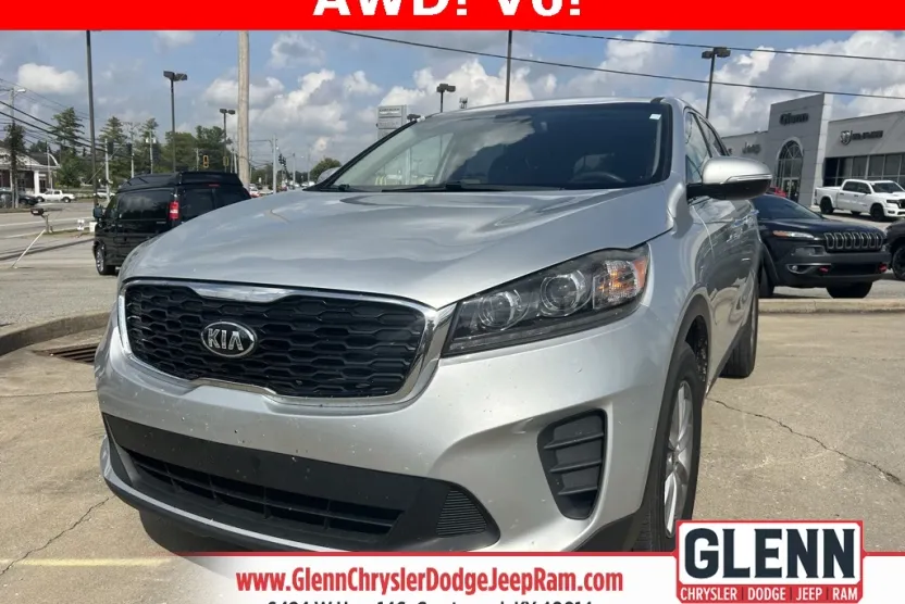 2019 Kia Sorento LX photo 1