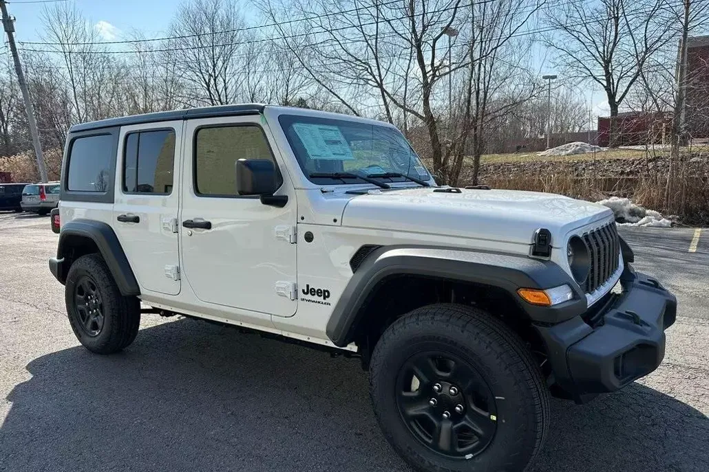 2025 Jeep Wrangler Unlimited Sport photo 1