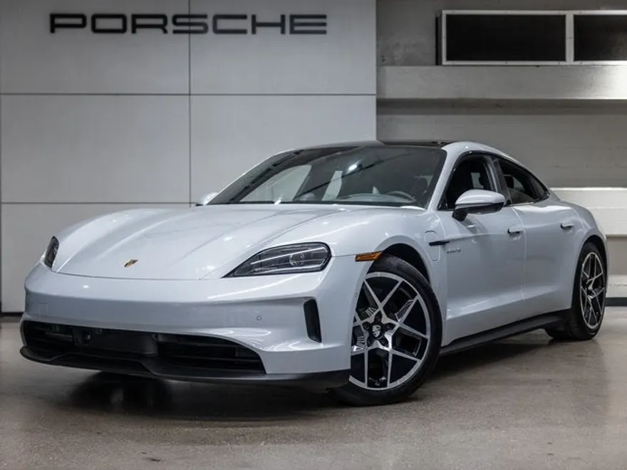 2025 Porsche Taycan photo 1