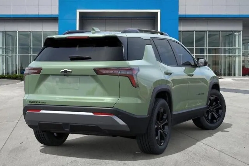 2026 Chevrolet Equinox LT photo 1