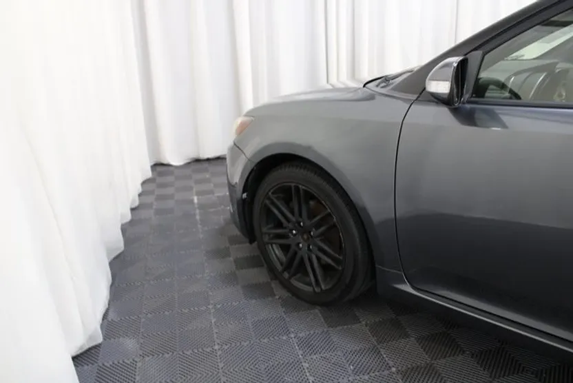 2013 Scion tC photo 1