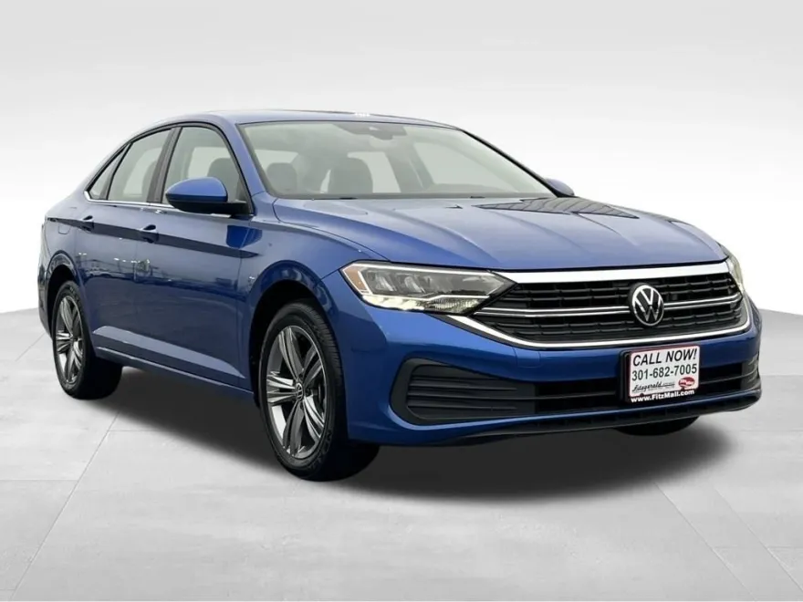 2024 Volkswagen Jetta SE photo 1