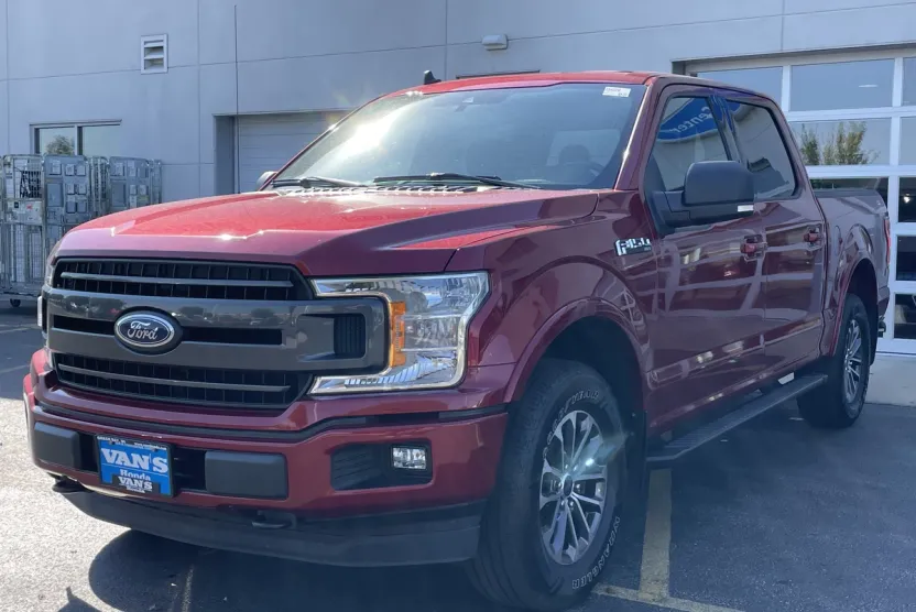 2019 Ford F-150 XLT photo 1