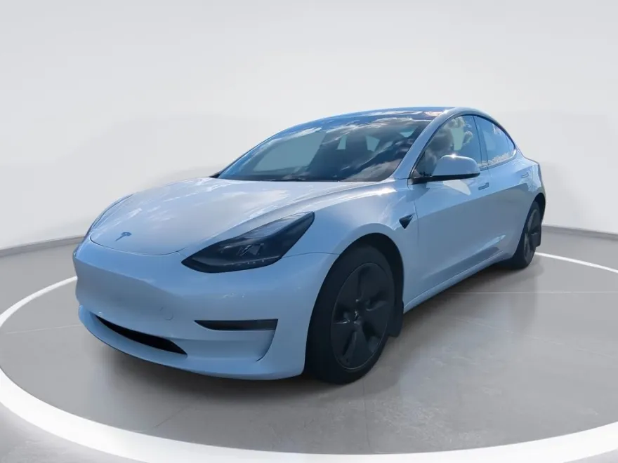 2023 Tesla Model 3 photo 1