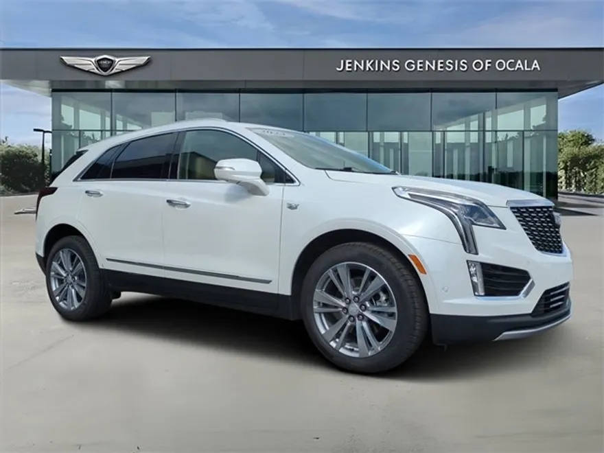 2024 Cadillac XT5 Platinum Premium Luxury photo 1