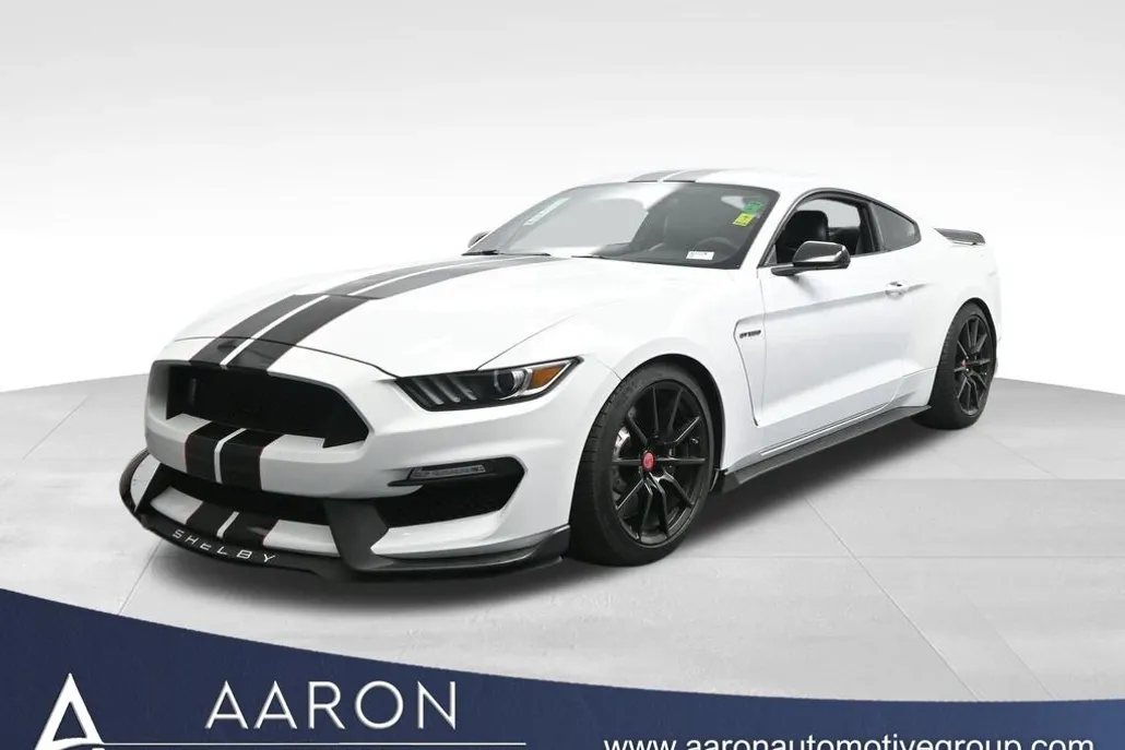 2016 Ford Mustang Shelby GT350 photo 1