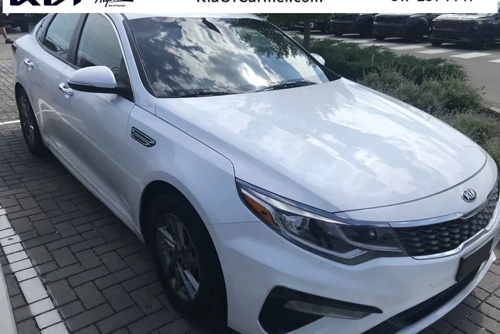 2019 Kia Optima LX photo 1