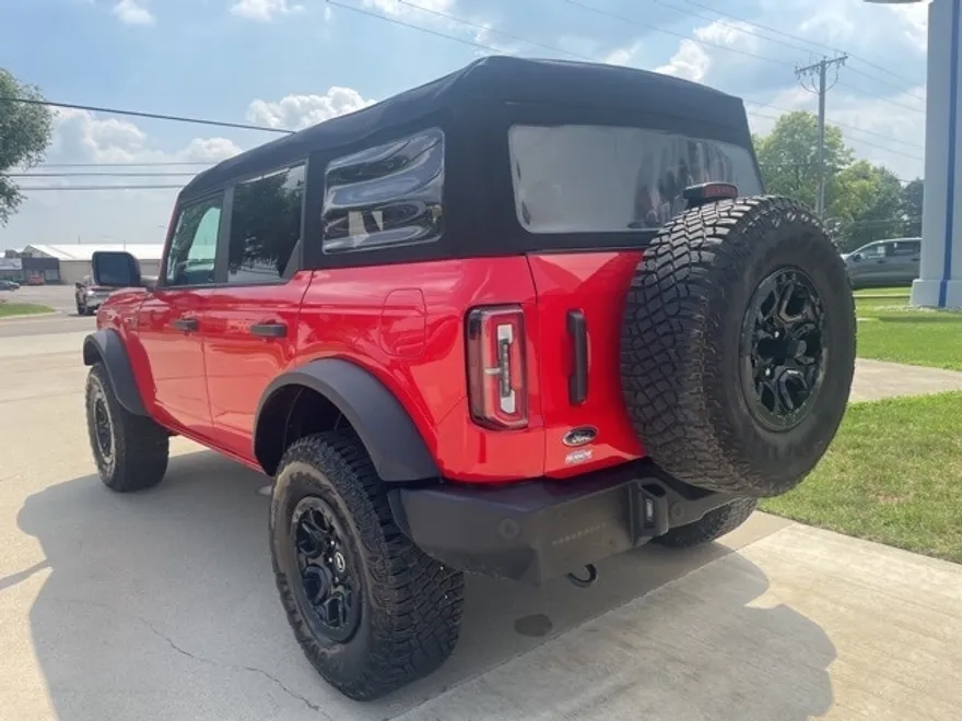 2023 Ford Bronco Wildtrak photo 1