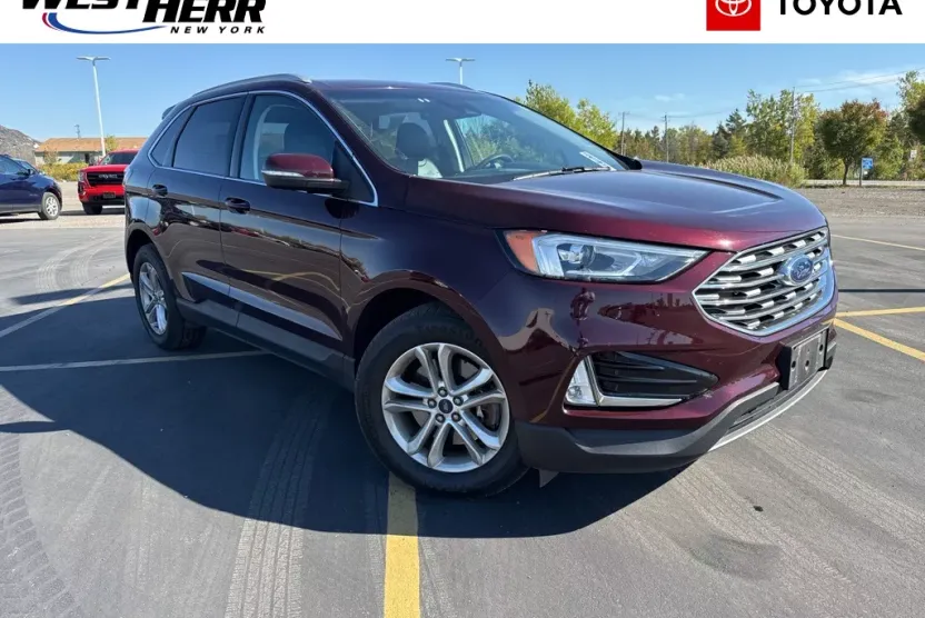 2019 Ford Edge SEL photo 1