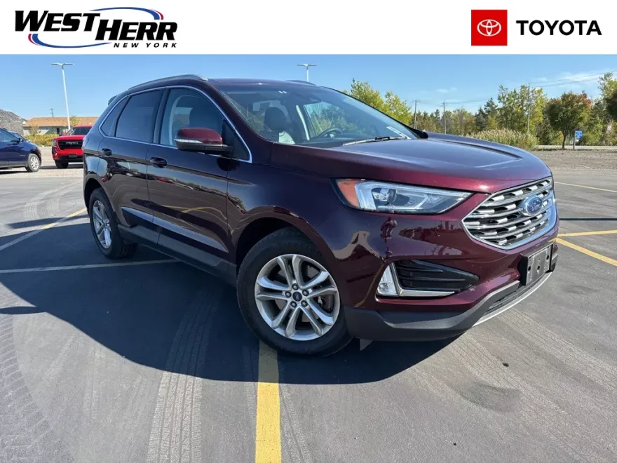 2019 Ford Edge SEL photo 1