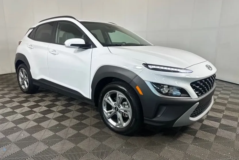 2023 Hyundai Kona SEL photo 1