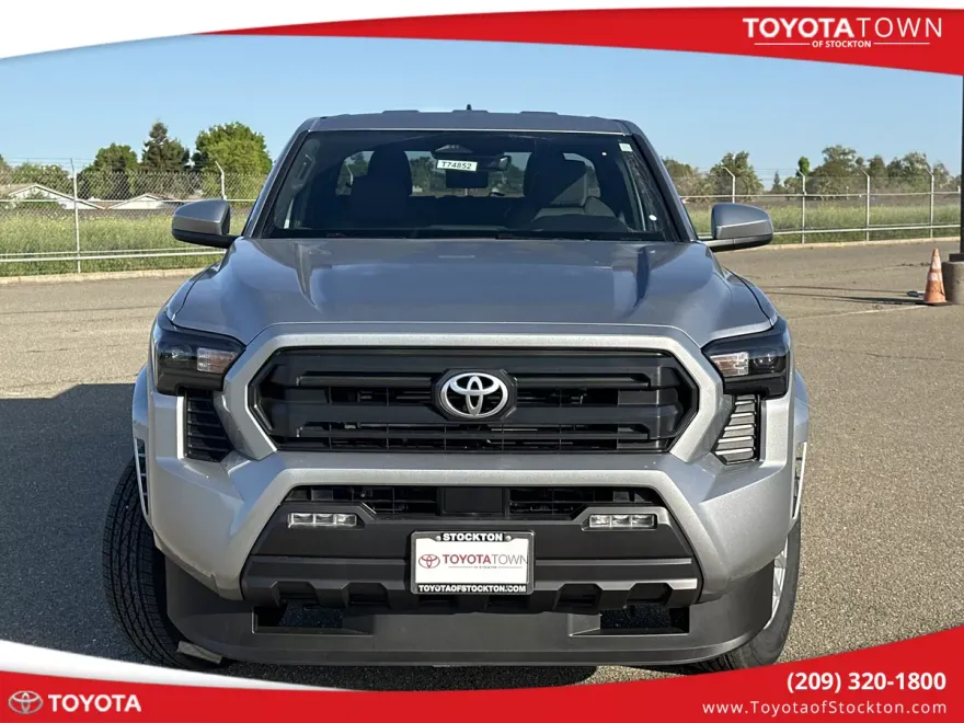 2025 Toyota Tacoma SR5 Double Cab photo 1
