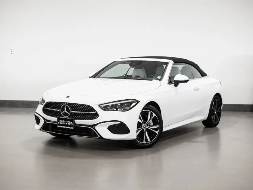 2025 Mercedes Benz CLE 300 4MATIC photo 1