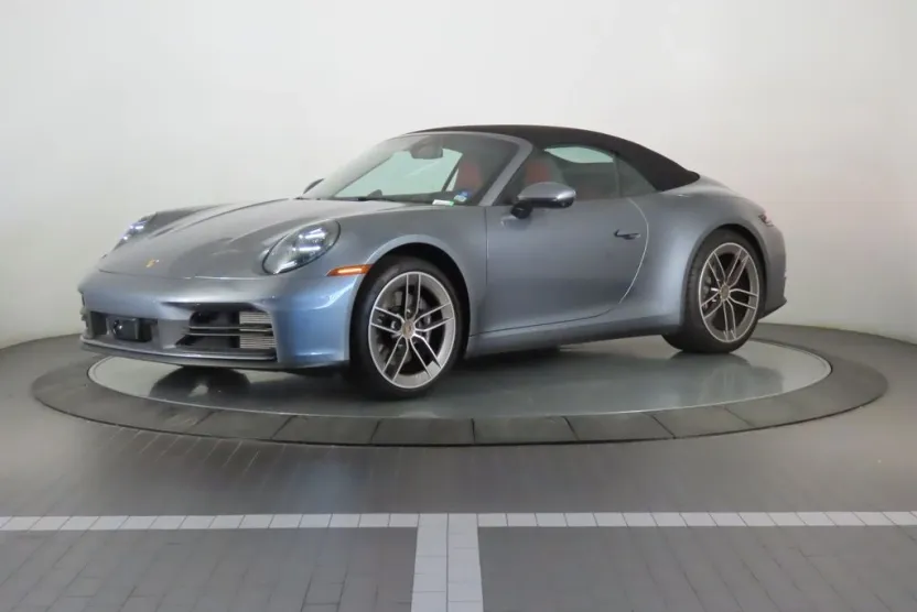 2025 Porsche 911 Cabriolet photo 1