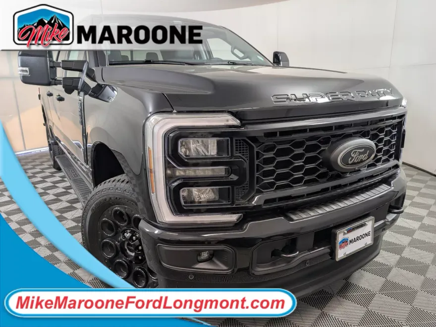 2025 Ford F-250 Lariat photo 1