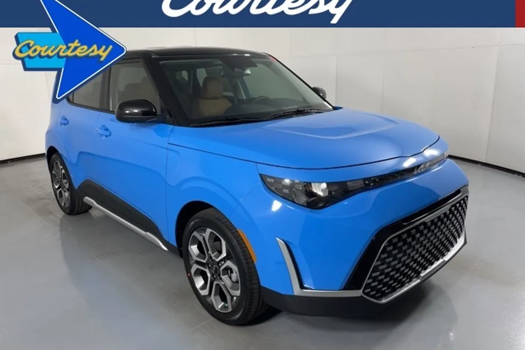 2025 Kia Soul EX photo 1
