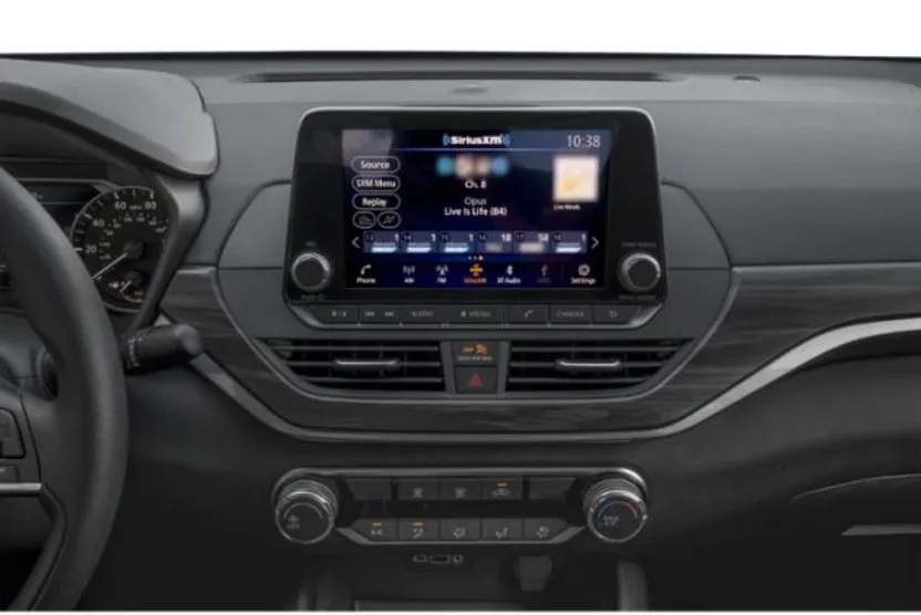 2025 Nissan Altima 2.5 SV photo 2