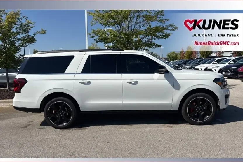 2022 Ford Expedition MAX Limited photo 1