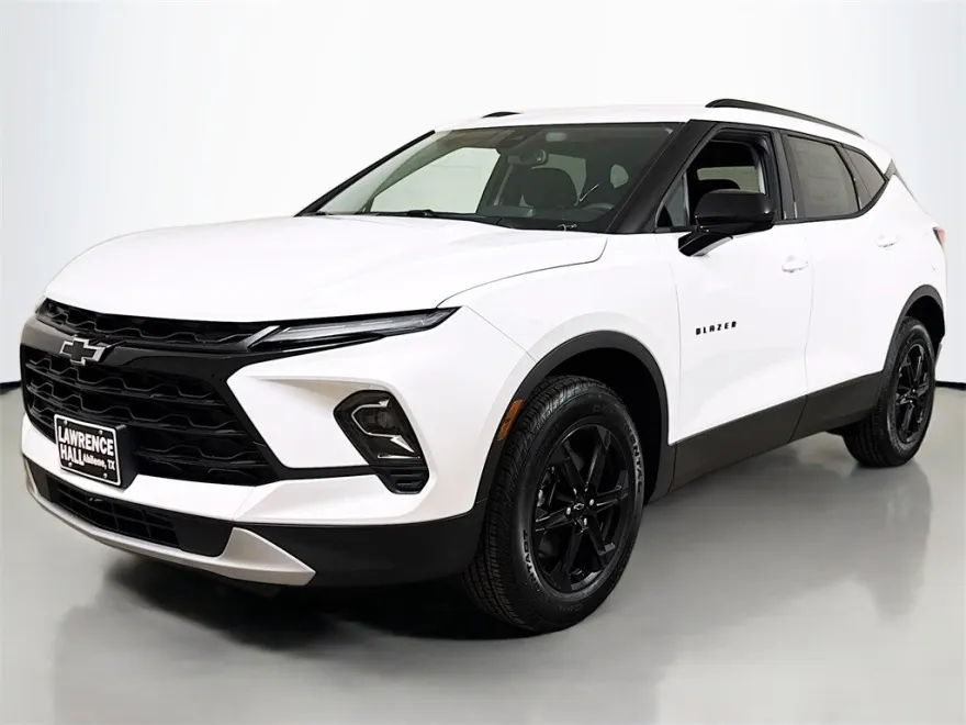 2025 Chevrolet Blazer 2LT photo 1