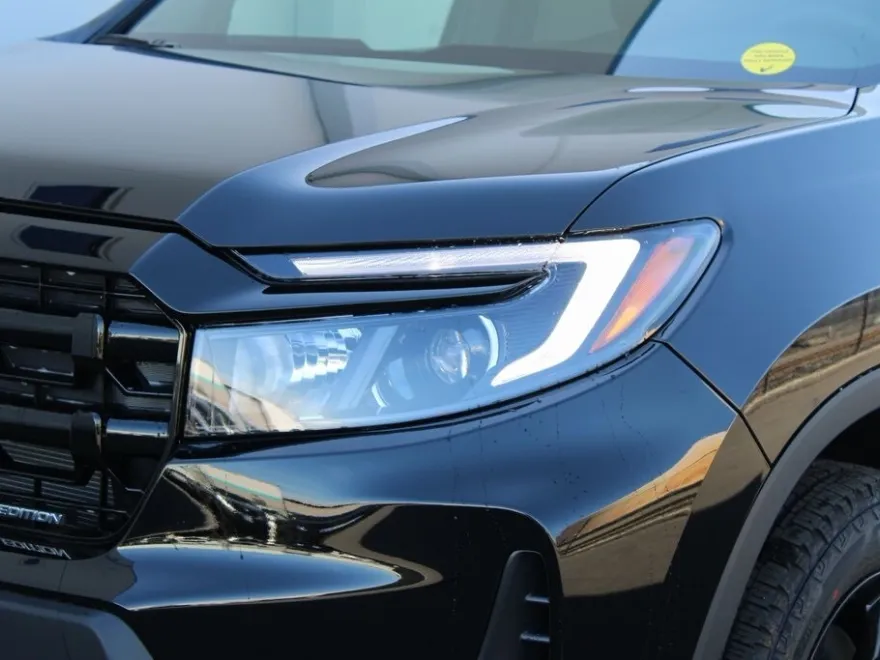 2026 Honda Ridgeline Black Edition photo 1
