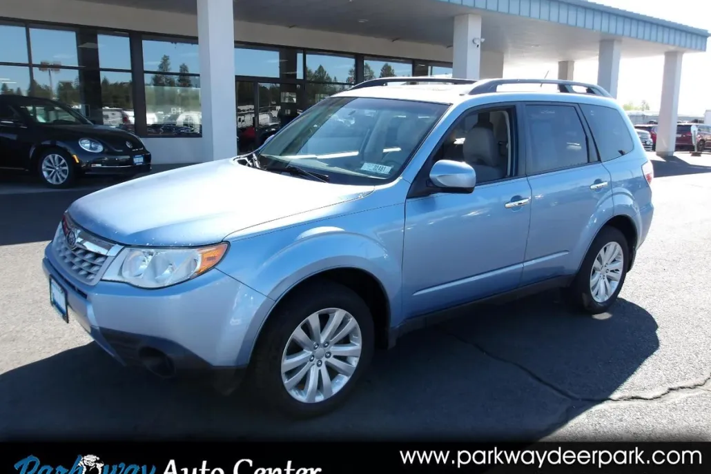 2012 Subaru Forester 2.5i Premium photo 1