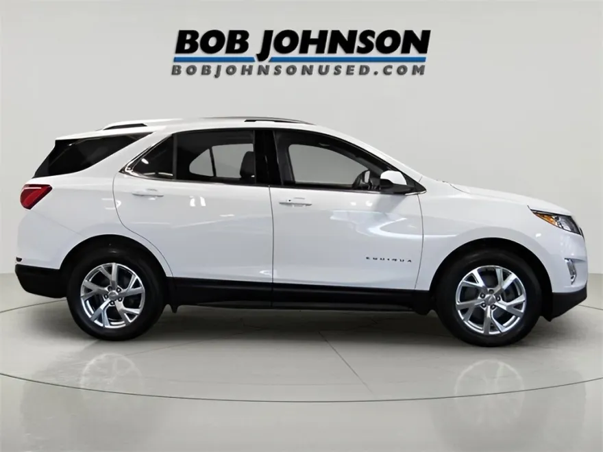 2020 Chevrolet Equinox LT photo 1