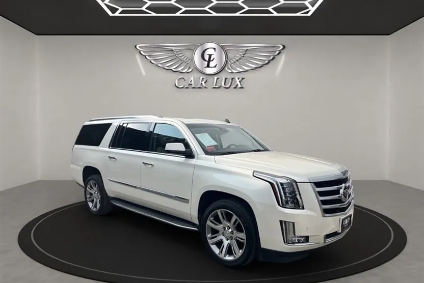 2015 Cadillac Escalade ESV Luxury photo 1