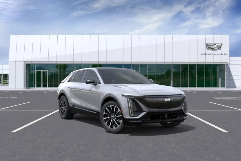 2025 Cadillac Lyriq Sport photo 1