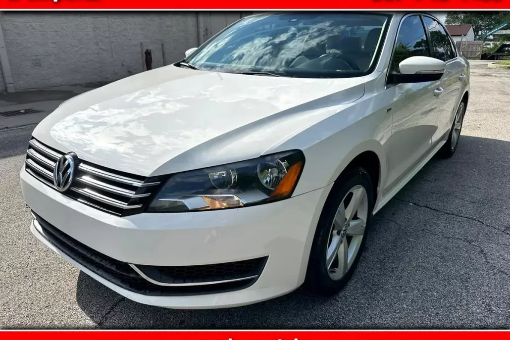 2014 Volkswagen Passat Wolfsburg Edition photo 1