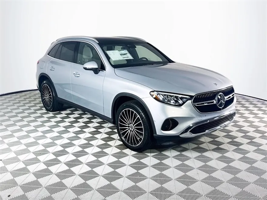 2026 Mercedes Benz GLC 300 4MATIC photo 1