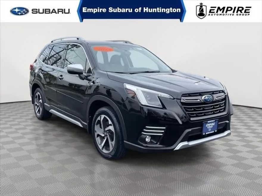 2022 Subaru Forester Touring photo 1