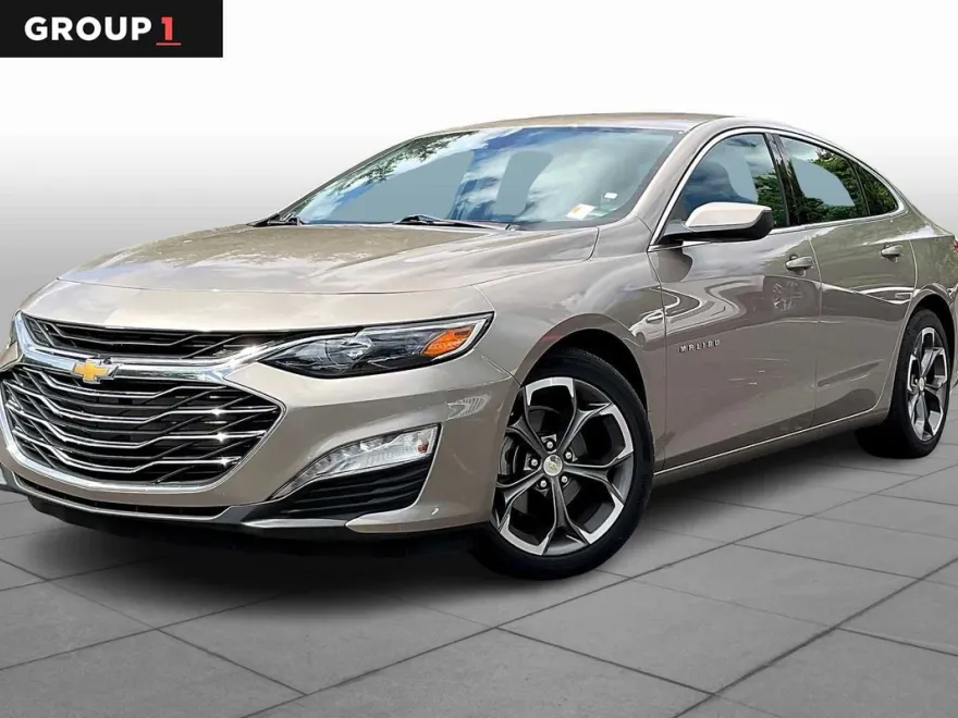 2023 Chevrolet Malibu 1LT photo 1