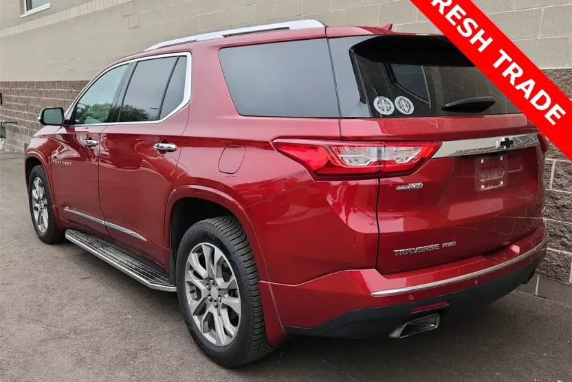 2020 Chevrolet Traverse Premier photo 1