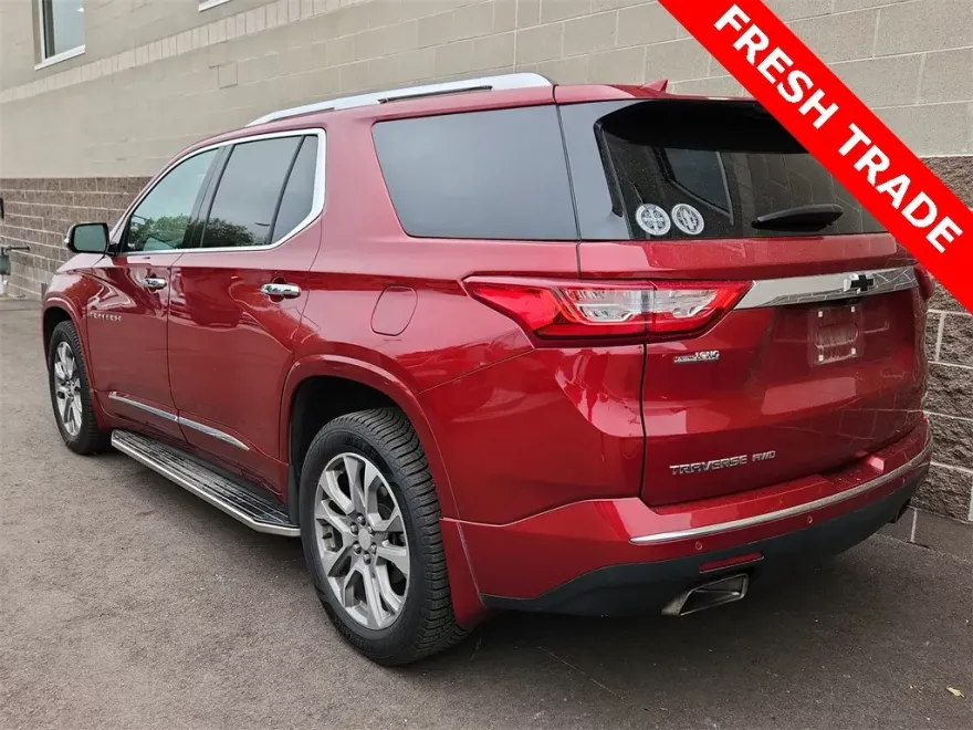 2020 Chevrolet Traverse Premier photo 1