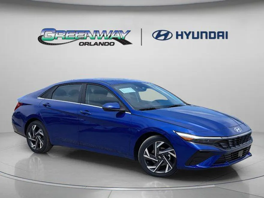 2025 Hyundai Elantra Limited photo 1
