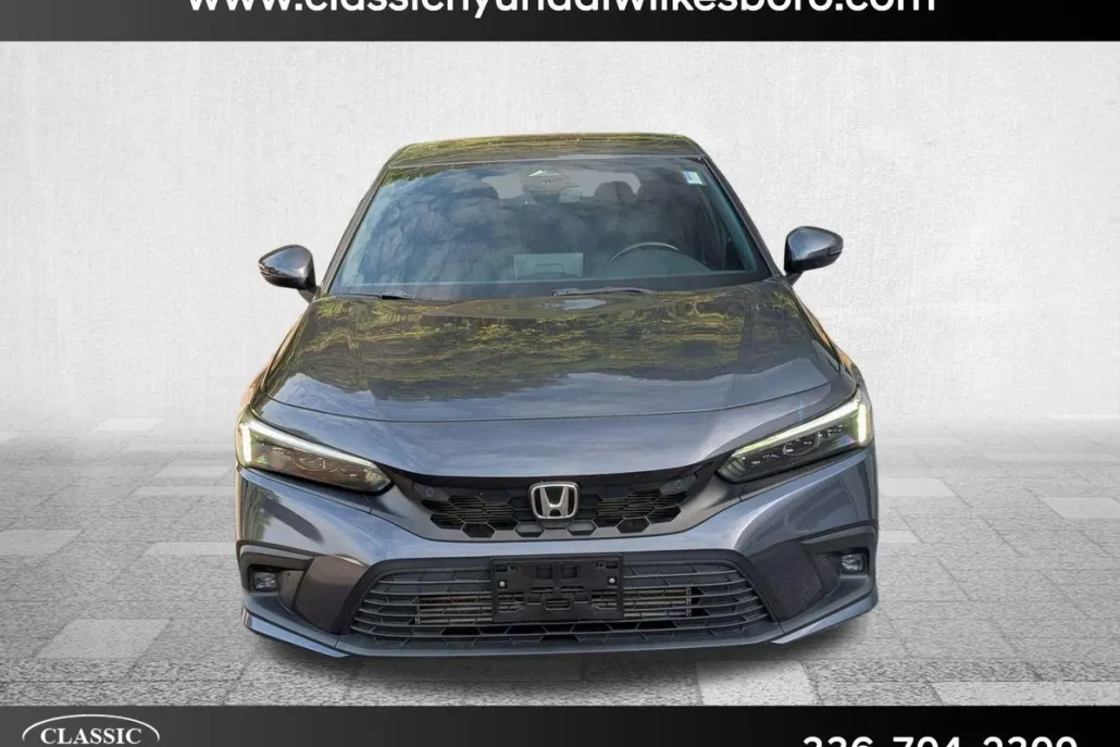 2022 Honda Civic Hatchback Sport Touring photo 1
