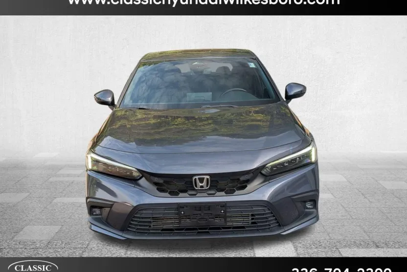 2022 Honda Civic Hatchback Sport Touring photo 1