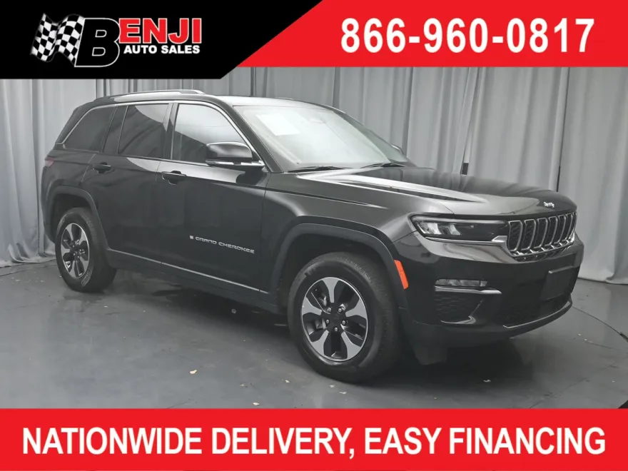 2023 Jeep Cherokee 4xe photo 1