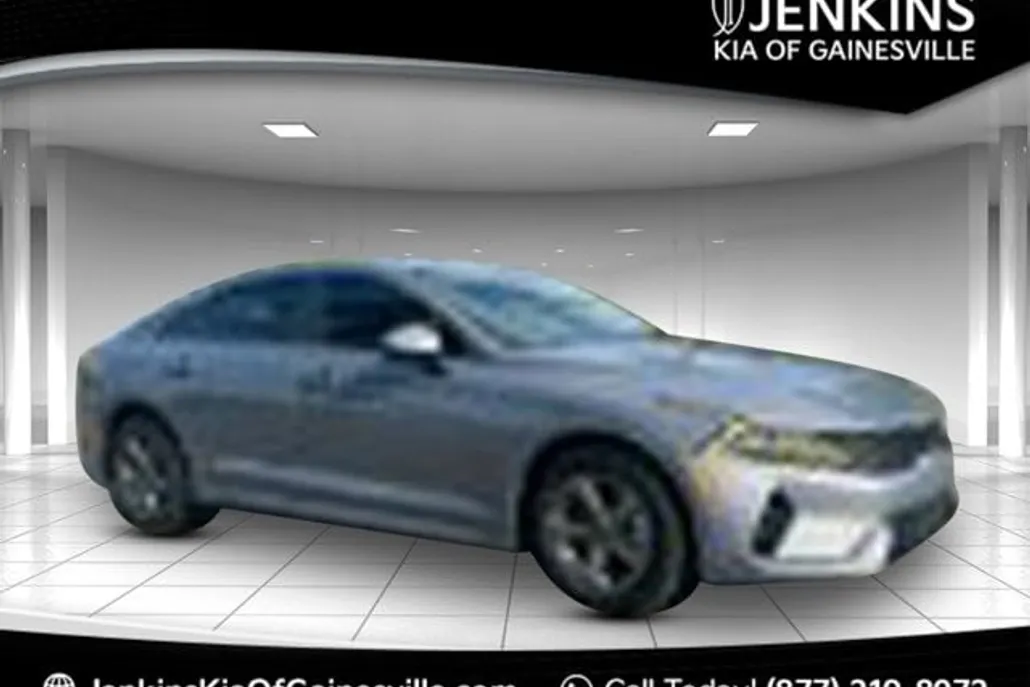 2021 Kia K5 LXS photo 1