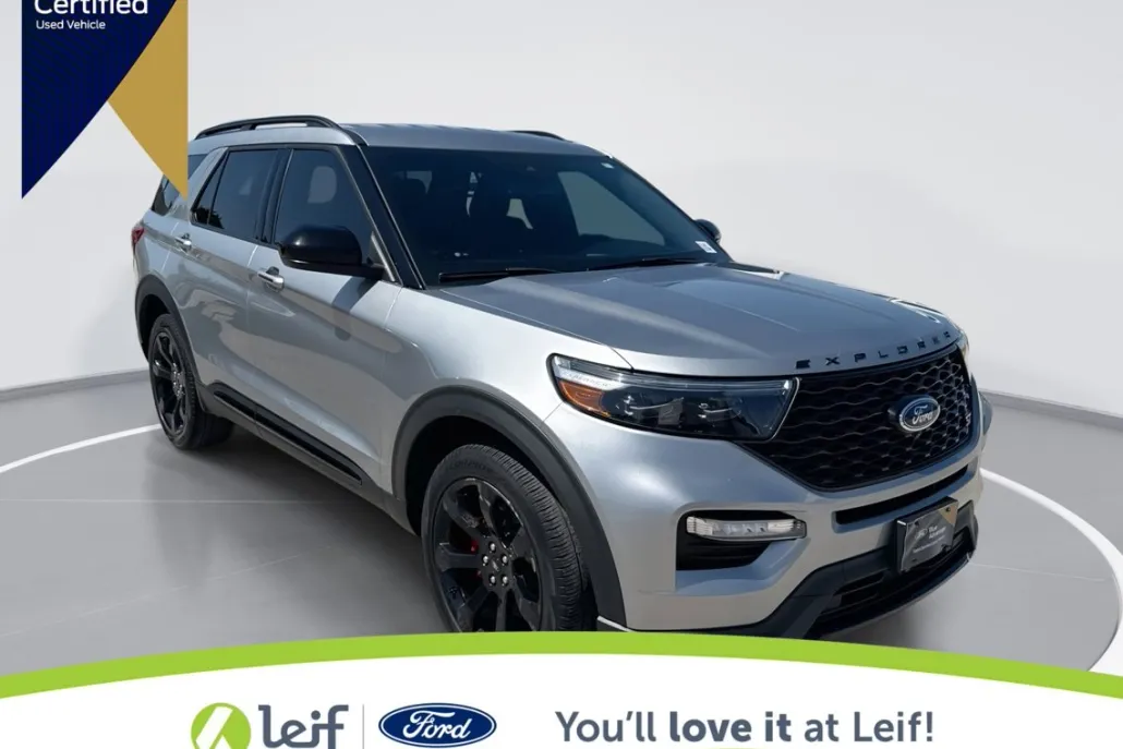 2023 Ford Explorer XLT photo 1